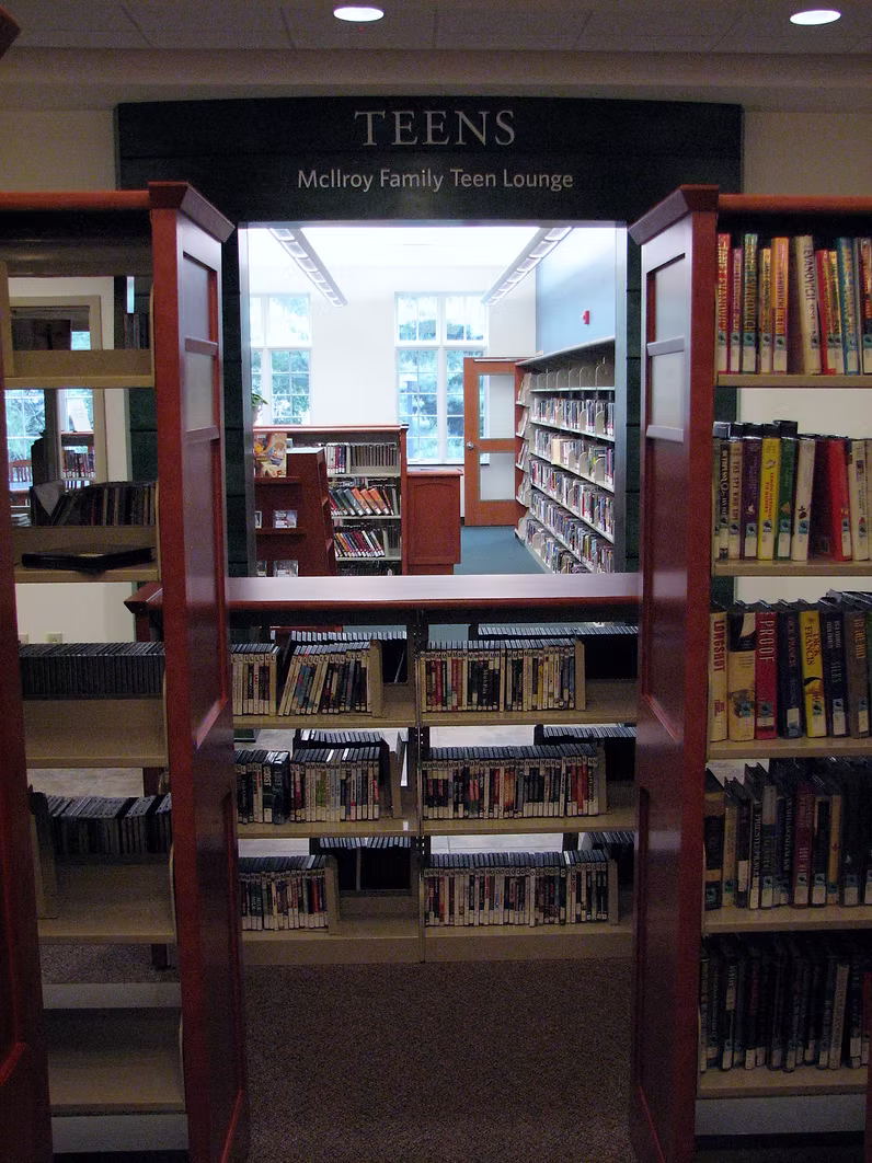 Cooper Siegel Library5