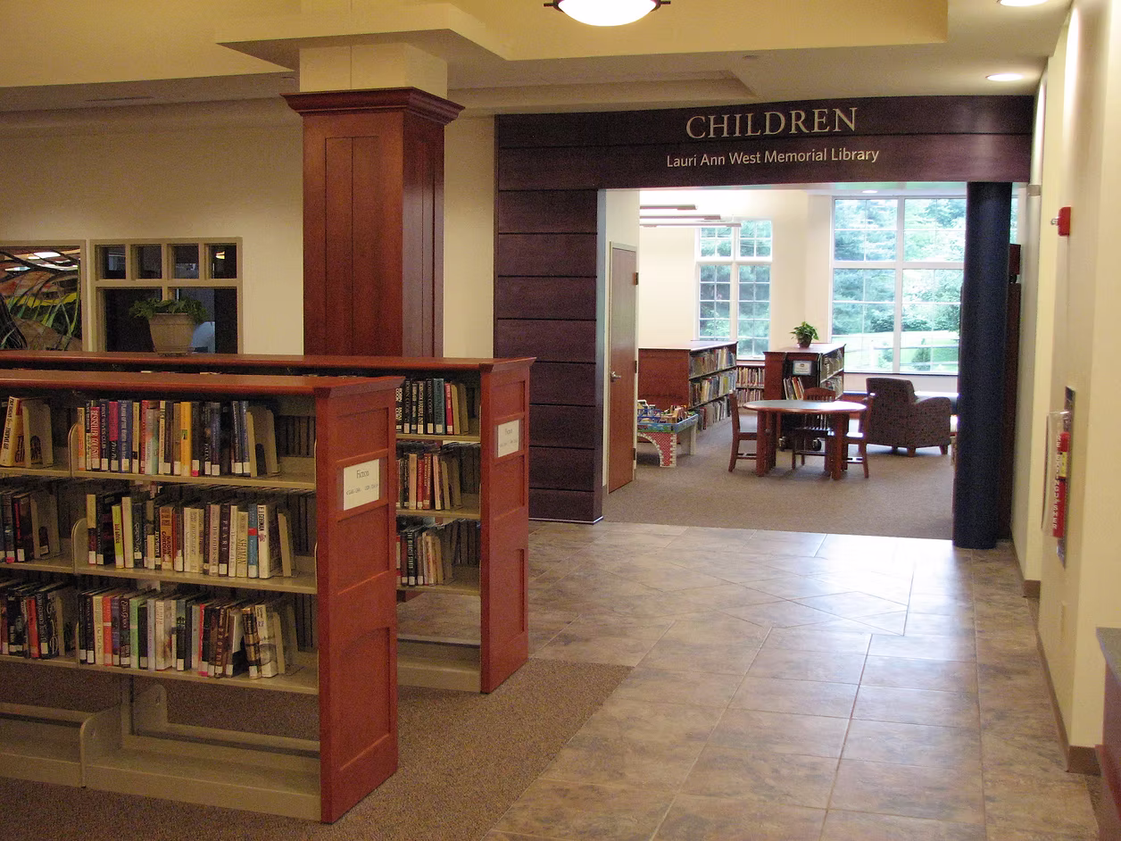 Cooper Siegel Library6